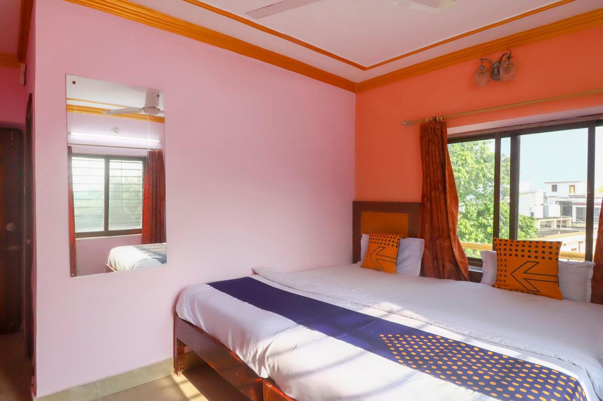 Spot On 75963 Hotel Prince Bodhgaya Bagian luar foto