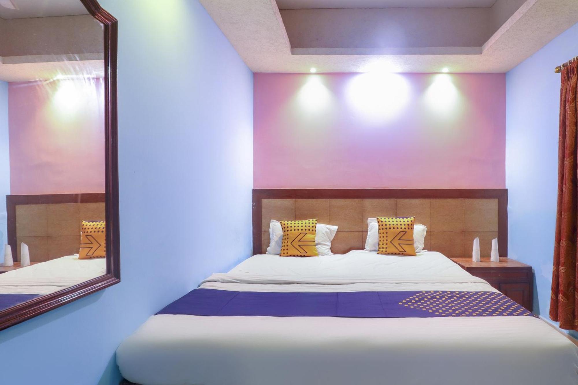 Spot On 75963 Hotel Prince Bodhgaya Bagian luar foto